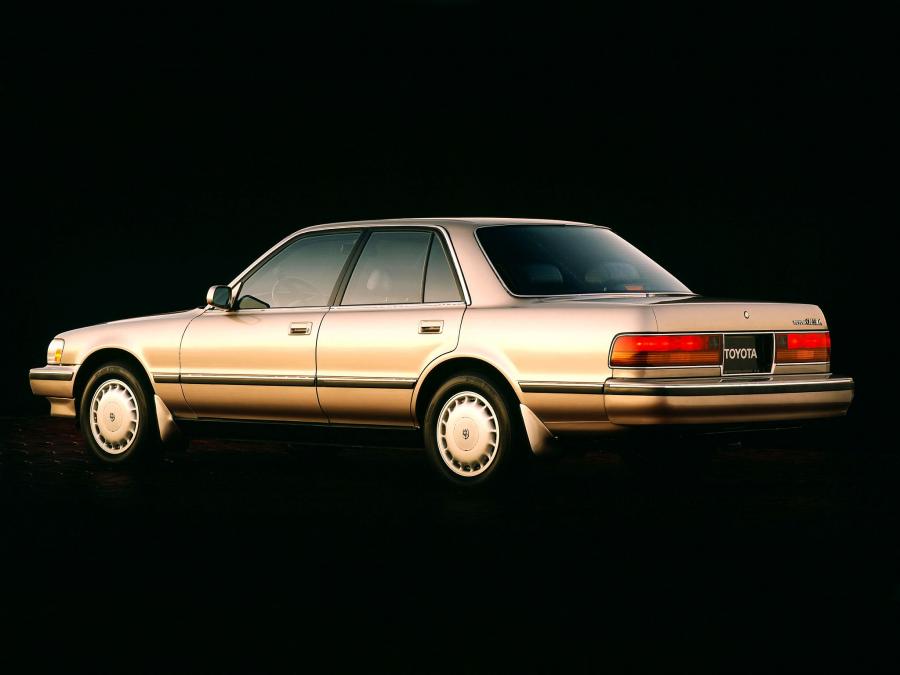  Toyota Cressida 1988 года  (фото 7 из 15)